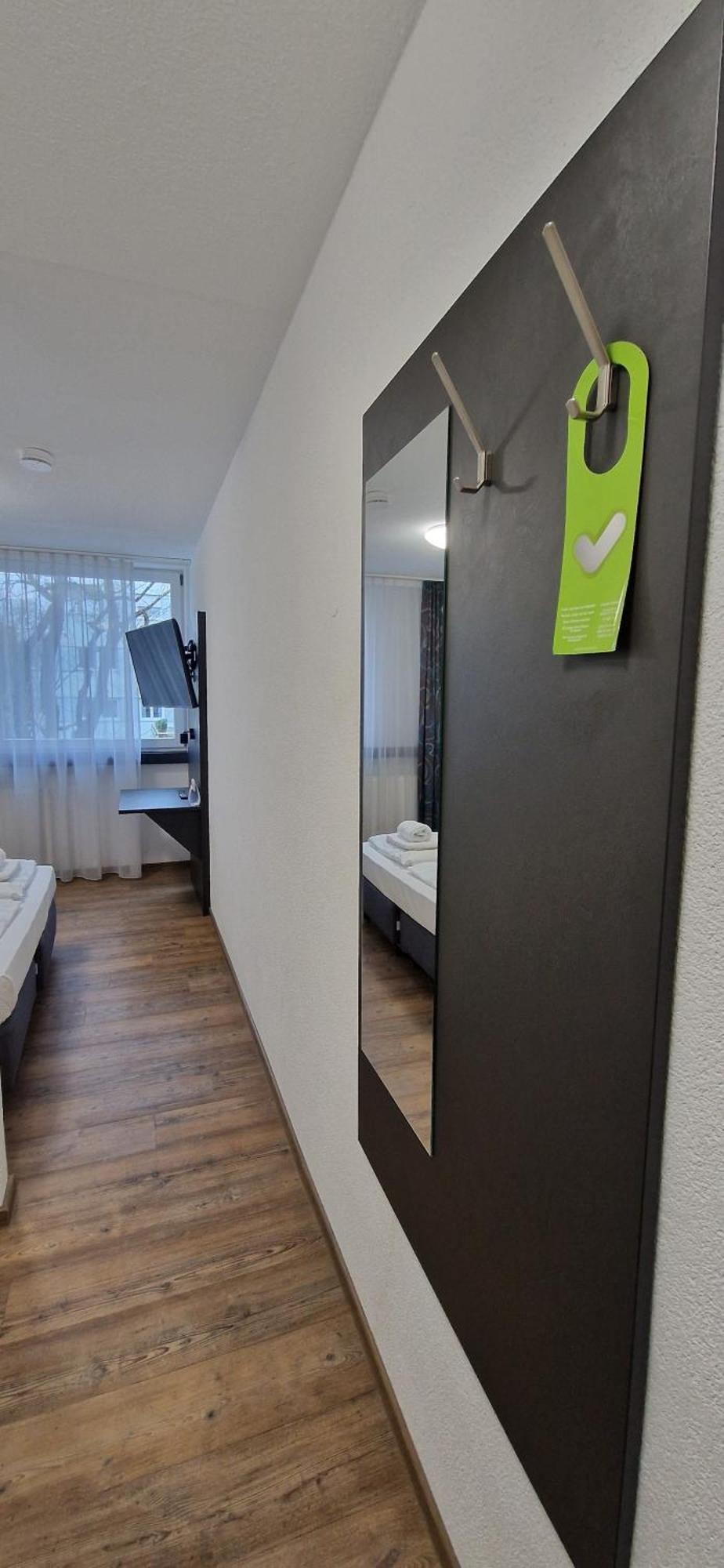 Melvi Hotel 3*