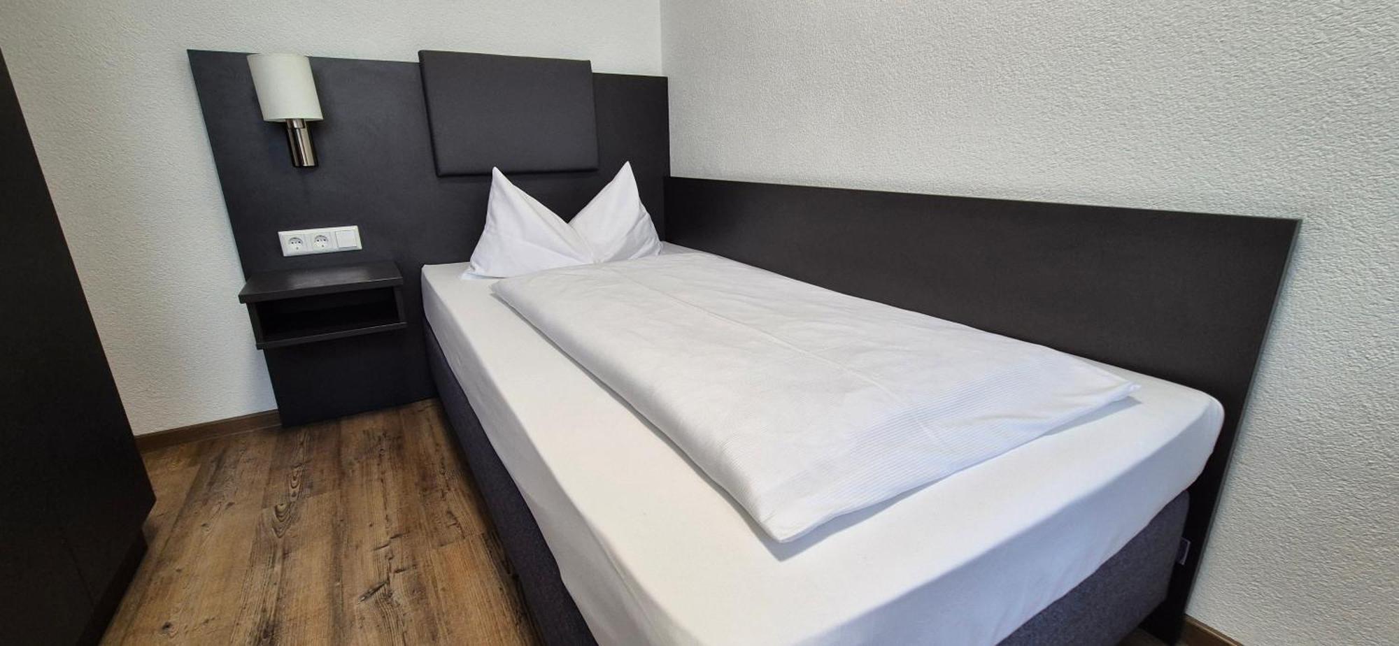 Melvi Hotel 3*
