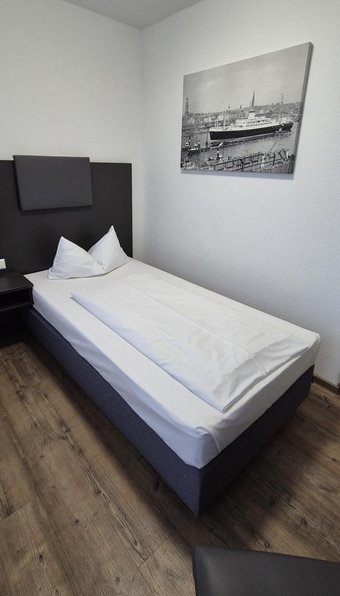 Melvi Hotel 3*